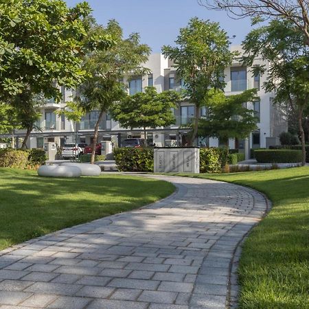 Stay By Latinem Luxury 2Br Holiday Home Cv B2513 Near Burj Khalifa Dubai Esterno foto