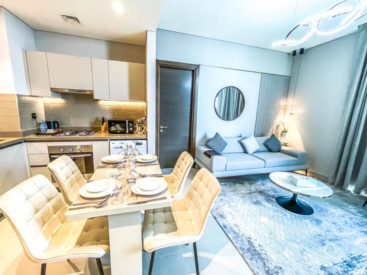 Stay By Latinem Luxury 2Br Holiday Home Cv B2513 Near Burj Khalifa Dubai Esterno foto