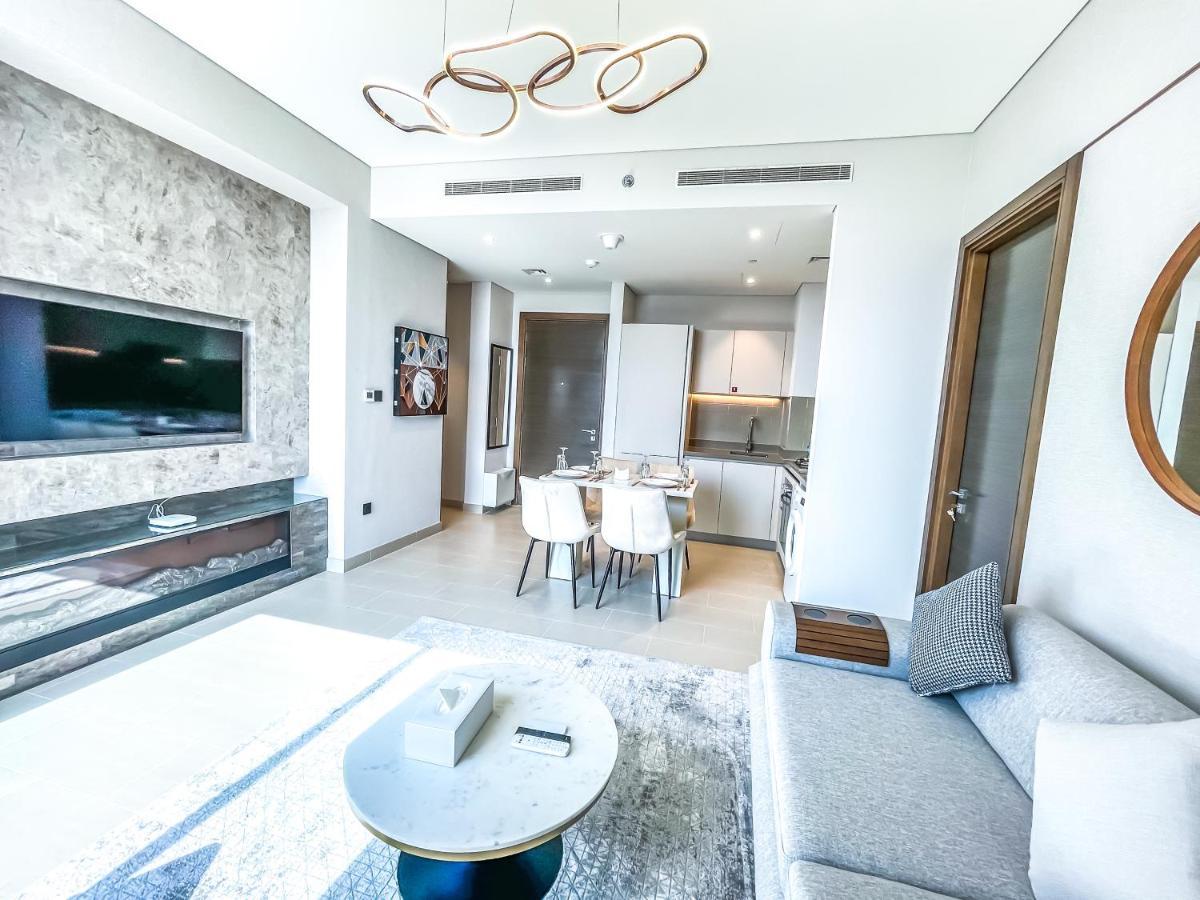 Stay By Latinem Luxury 2Br Holiday Home Cv B2513 Near Burj Khalifa Dubai Esterno foto