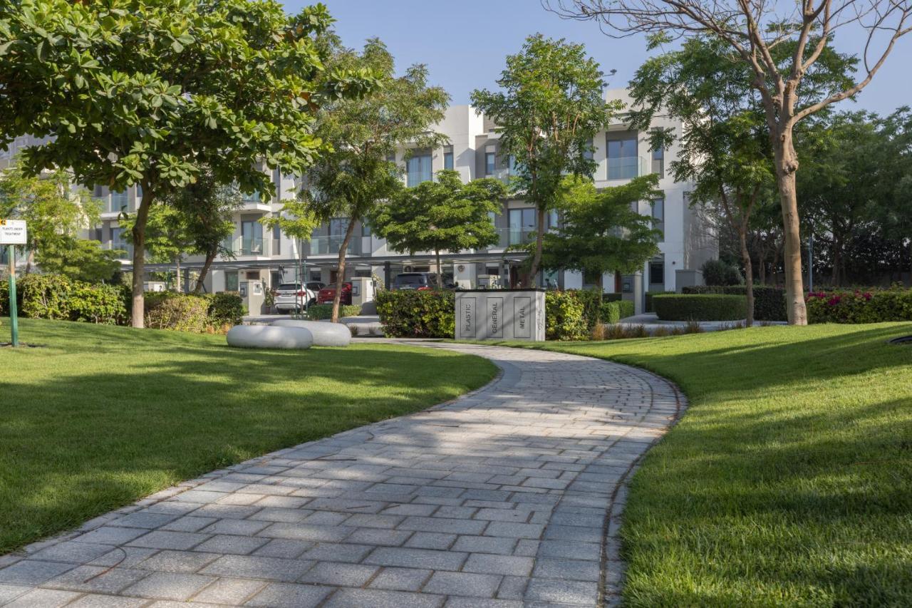 Stay By Latinem Luxury 2Br Holiday Home Cv B2513 Near Burj Khalifa Dubai Esterno foto